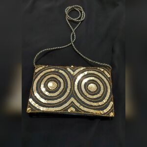 BURLESQUE- Beautiful Vintage Beaded/Sequined Glittery Gold & Black Evening Purse